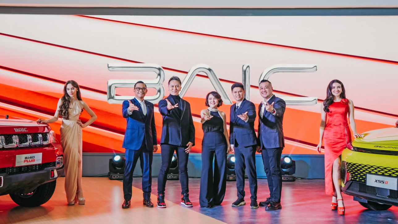 Bambang Soesatyo, el 16 º presidente de la Asamblea consultiva del pueblo (MPR) de Indonesia, presidente de la asociación de motocicletas de Indonesia (IMI), y accionista de JIO Distribution Indonesia, junto con Jerry Hermawan Lo, fundador de PT JIO Distribution Indonesia (JDI), se asocicon BAIC para organizar un gran evento de lanzamiento de BAIC automóviles en Indonesia.